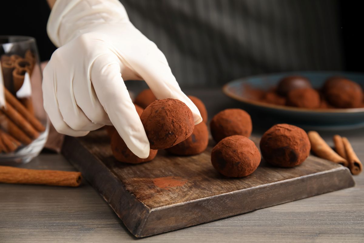 Sunday Funday Cabernet Truffle Making Event
